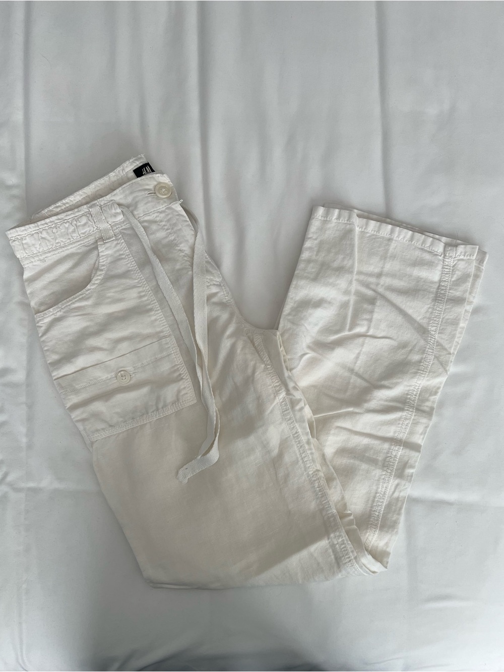 H&M Women’s Flowy Linen Pants
